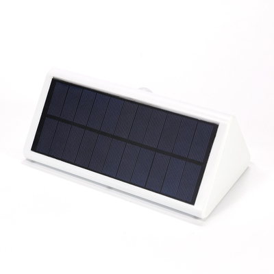 Materiał ABS + PC Zasilany energią słoneczną kinkiet LED IP65 6000K jest łatwy w instalacji