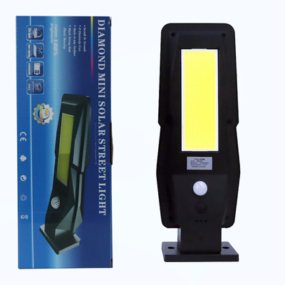 96 szt. Zewnętrzne oświetlenie uliczne zasilane energią słoneczną 2400 mAh Bateria 11,56 kg